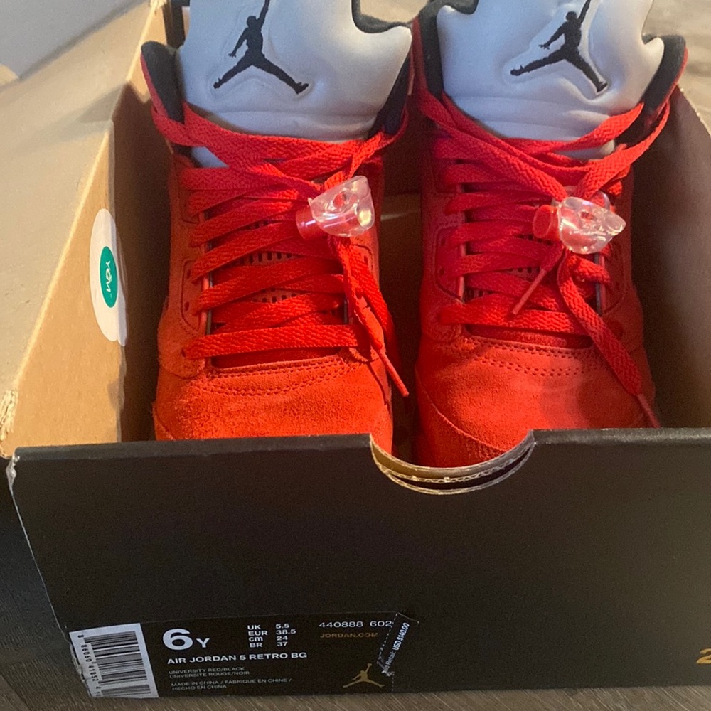 Air Jordan 5 Retro (GC) Size 6